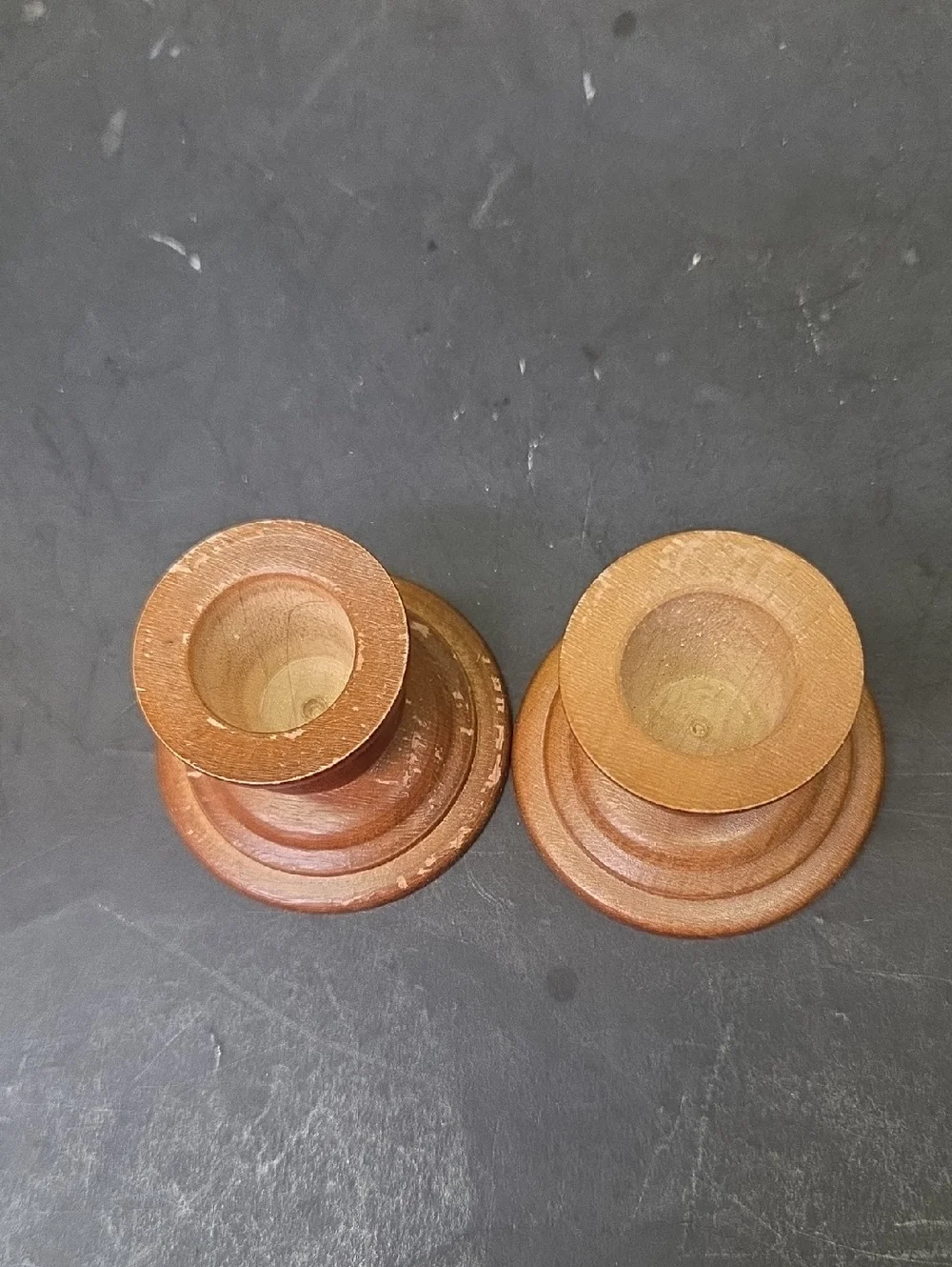 Vtg CORNWALL WOOD PRODUCTS Spindle Napkin/Letter Holder, S&P, Candle‎ Holders